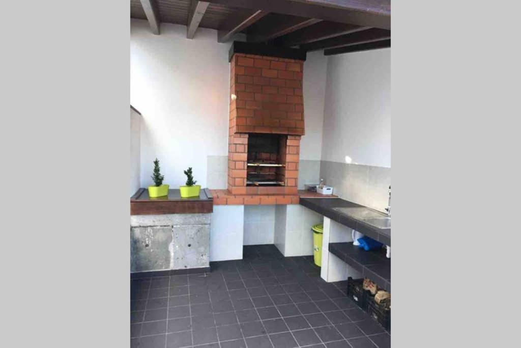 Summer House With Bbq And Garden オルタ エクステリア 写真